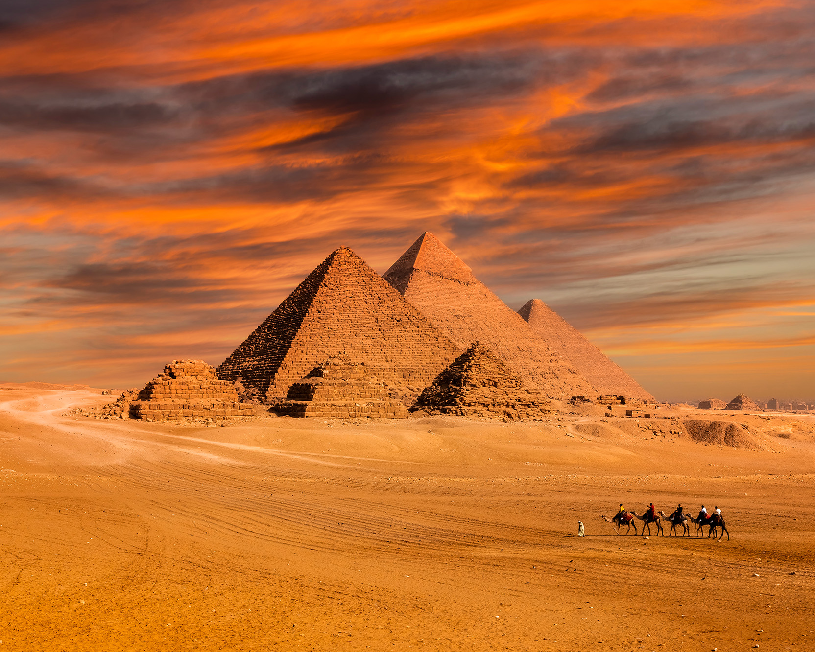 Giza: Antik Dünyanın Kalbinde Zamansız Bir Deneyim