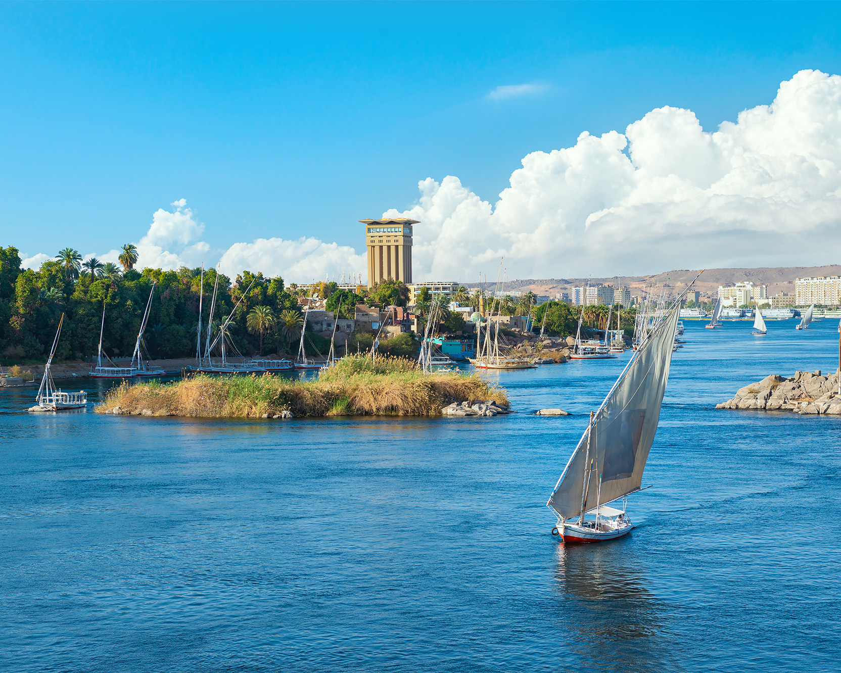 Nil Nehri Turları: Mısır’ı Keşfetmenin En Etkileyici Yolu